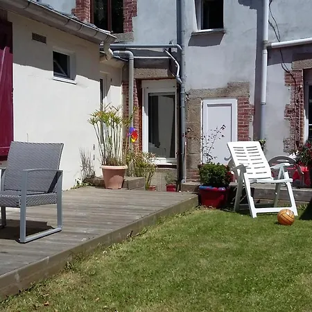 City Center Kids Closed Garden Wooden Deck High Speed Internet Netflix Апартаменты *
